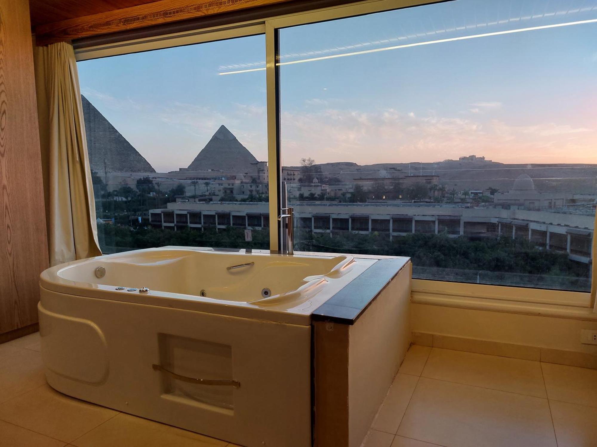 Kafret el-Gabal Doudou Pyramids View Hotel מראה חיצוני תמונה