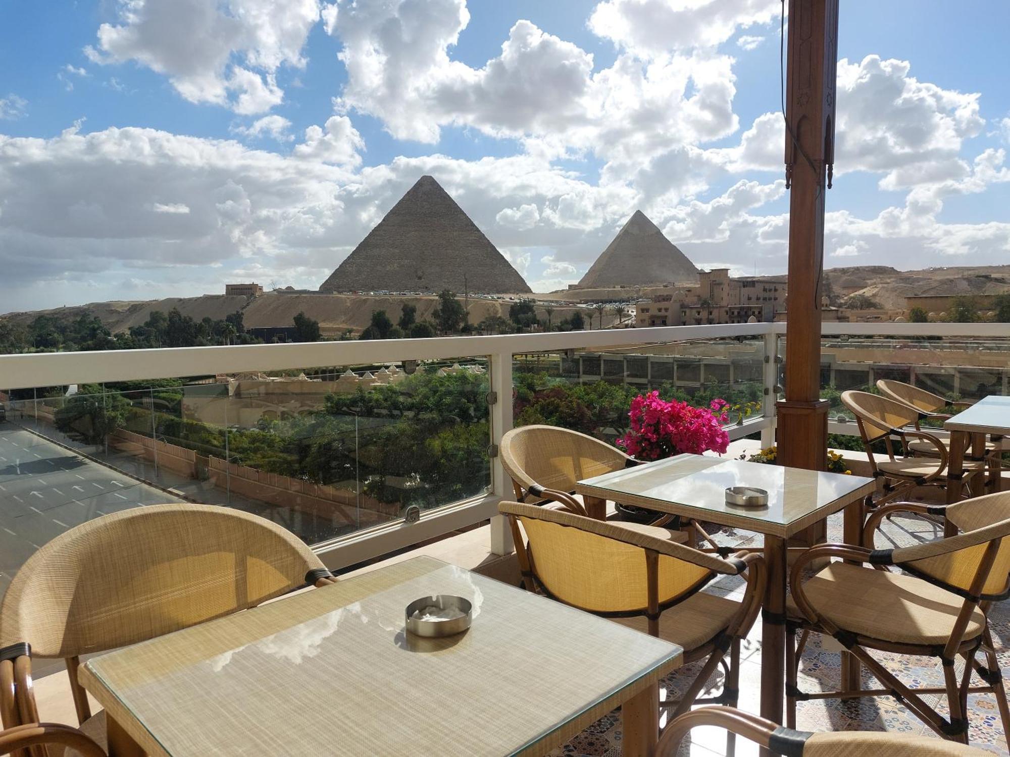 Kafret el-Gabal Doudou Pyramids View Hotel מראה חיצוני תמונה