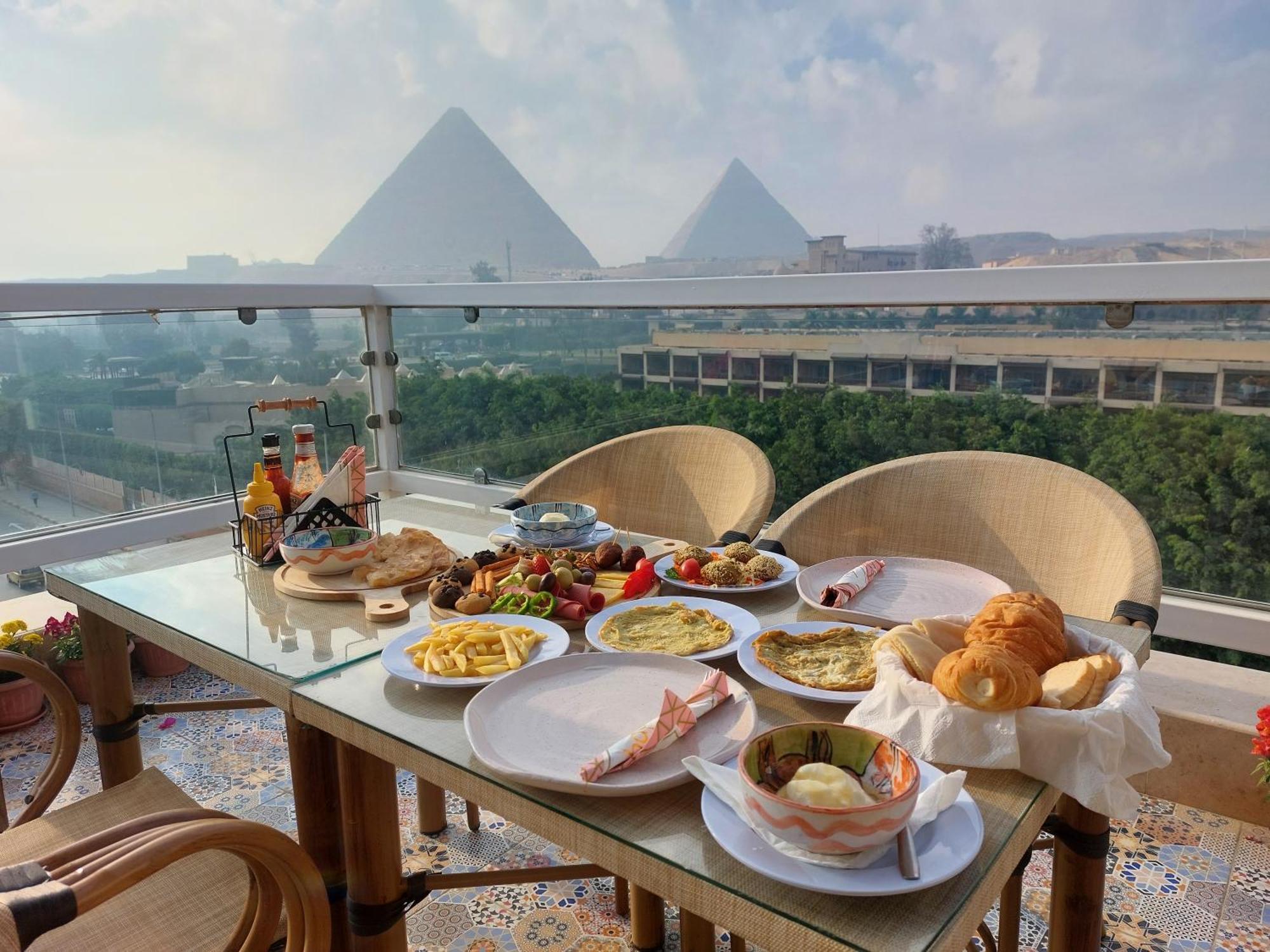Kafret el-Gabal Doudou Pyramids View Hotel מראה חיצוני תמונה