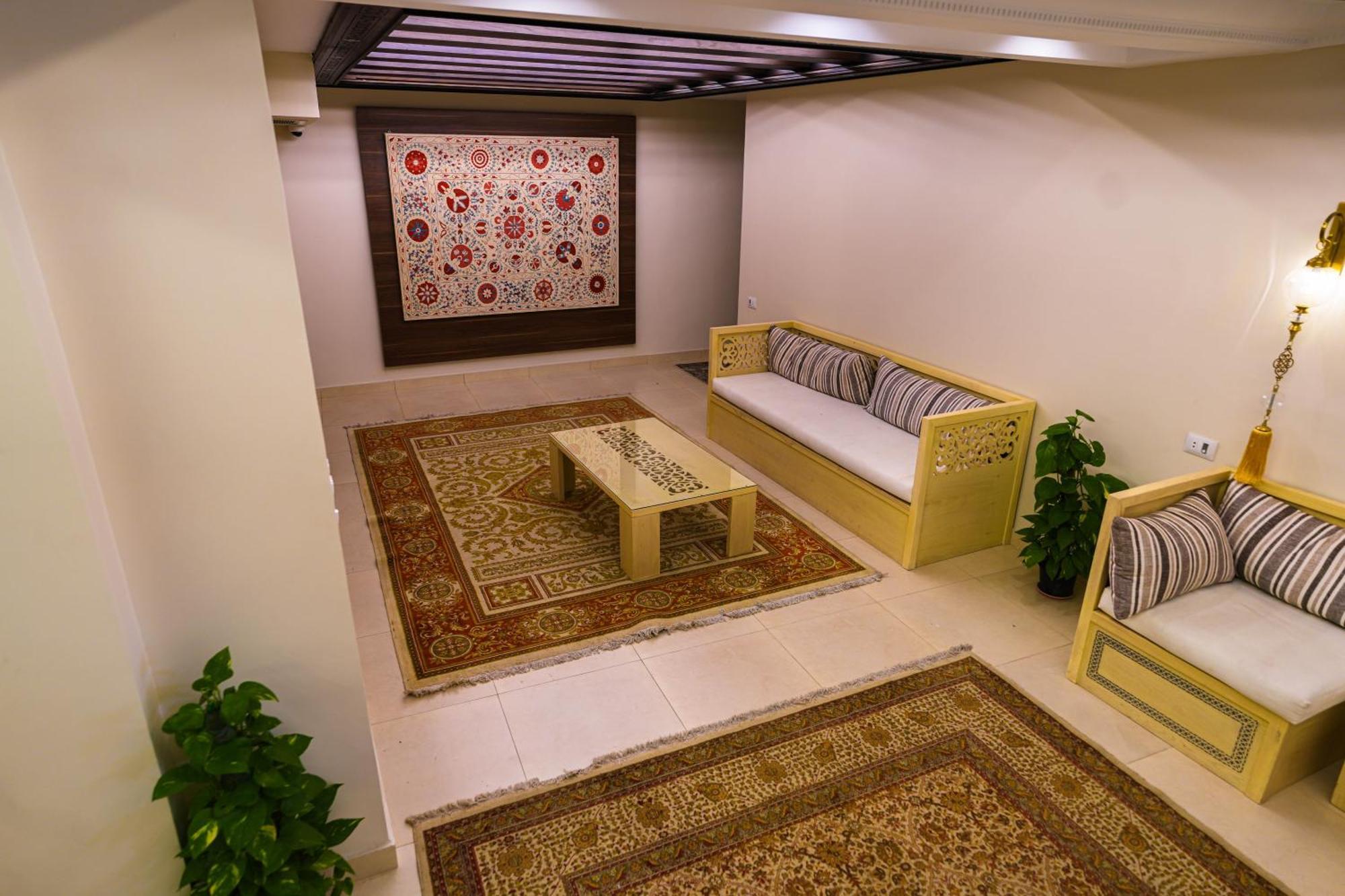 Kafret el-Gabal Doudou Pyramids View Hotel מראה חיצוני תמונה