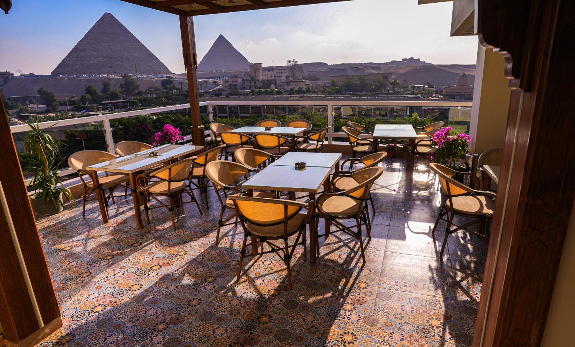 Kafret el-Gabal Doudou Pyramids View Hotel מראה חיצוני תמונה