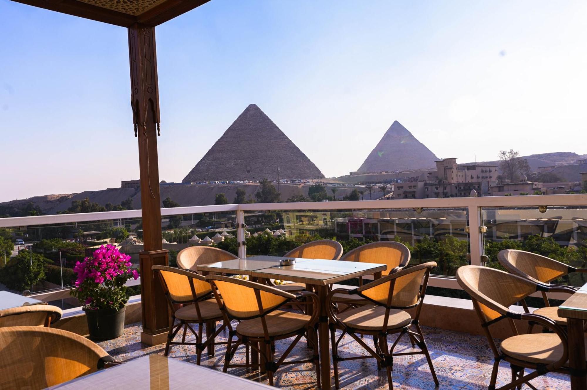 Kafret el-Gabal Doudou Pyramids View Hotel מראה חיצוני תמונה