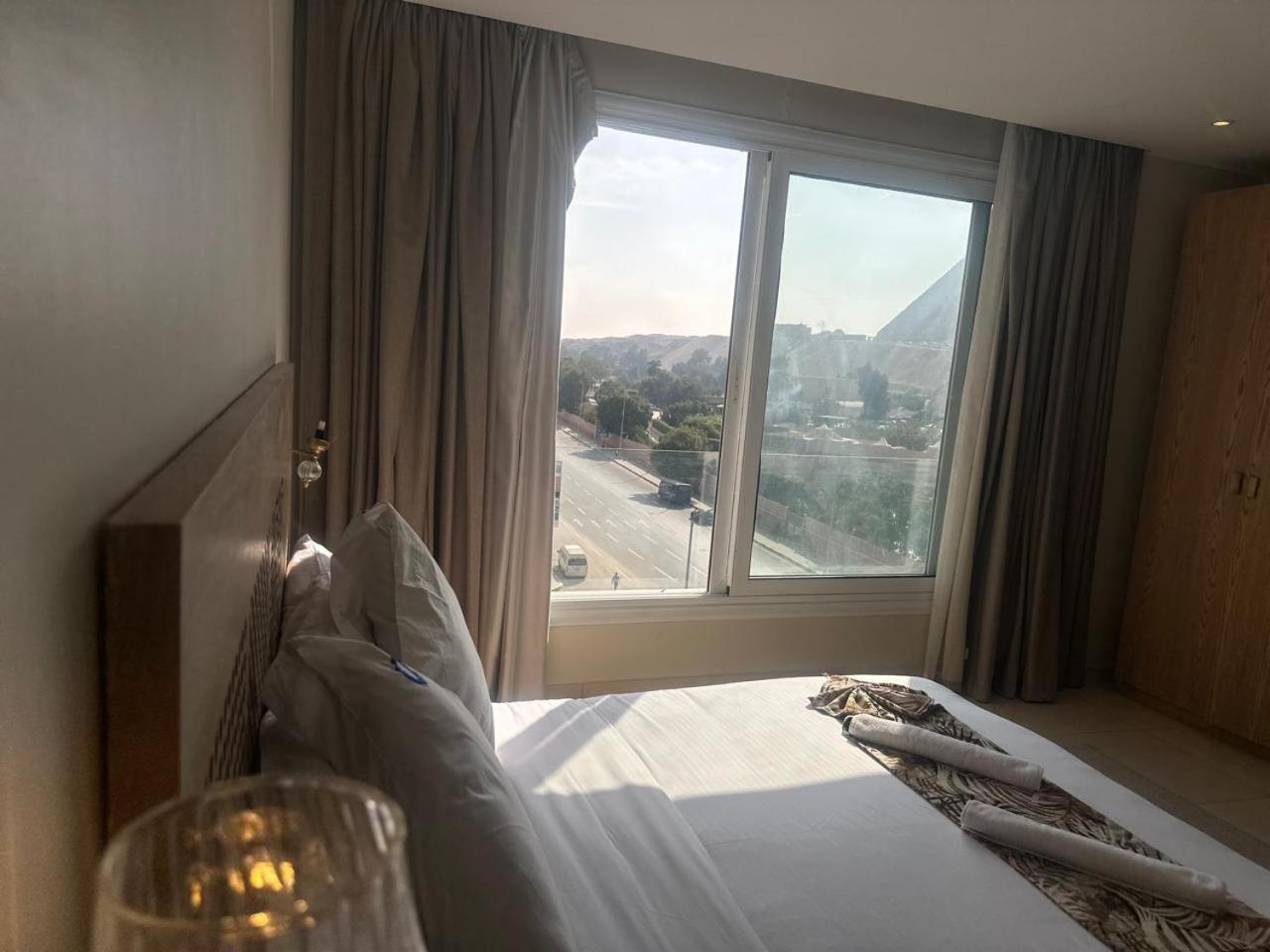 Kafret el-Gabal Doudou Pyramids View Hotel מראה חיצוני תמונה