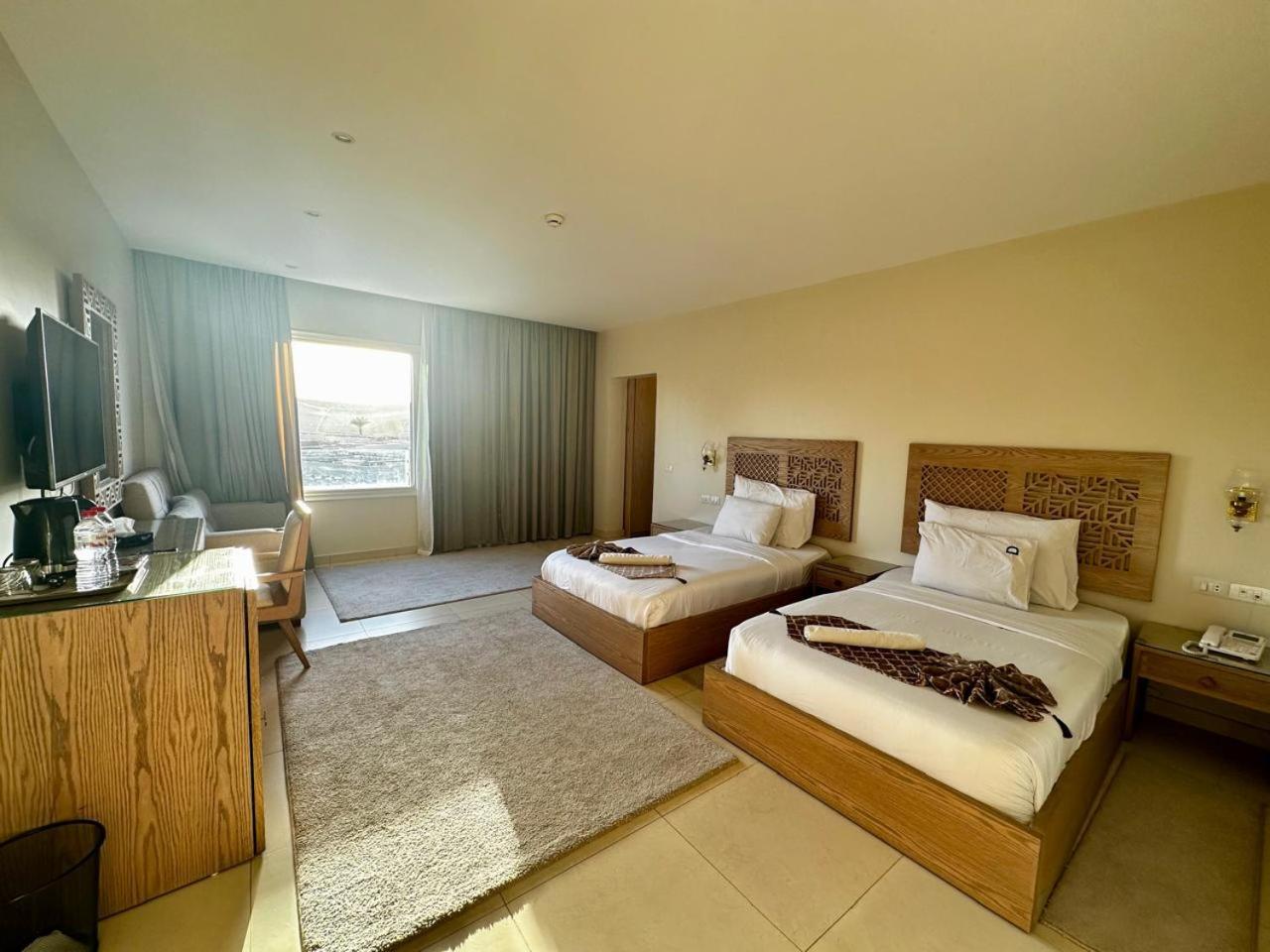 Kafret el-Gabal Doudou Pyramids View Hotel מראה חיצוני תמונה