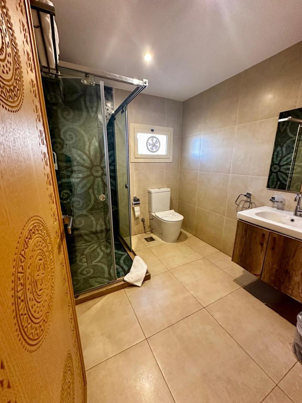 Kafret el-Gabal Doudou Pyramids View Hotel מראה חיצוני תמונה