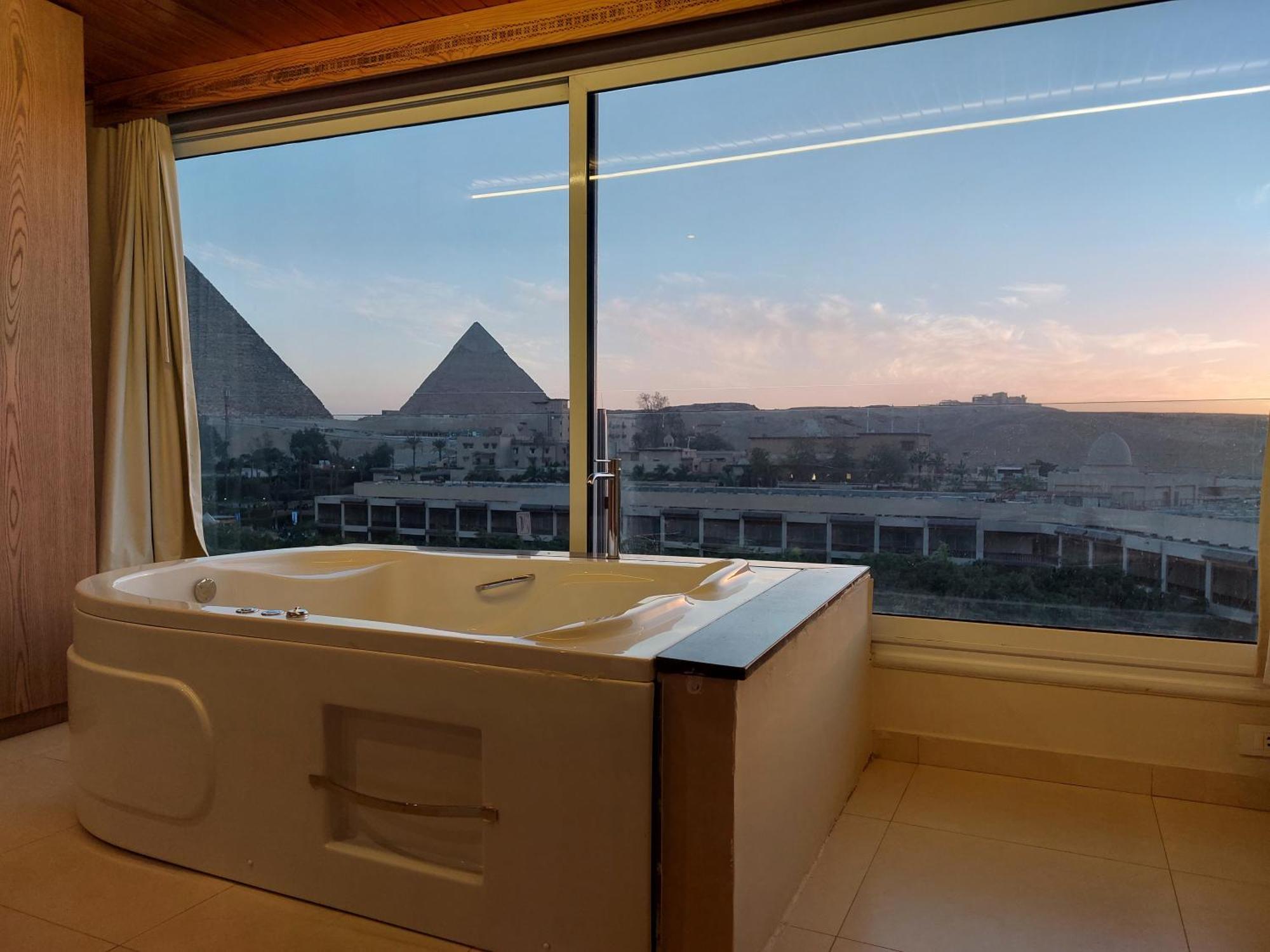 Kafret el-Gabal Doudou Pyramids View Hotel מראה חיצוני תמונה